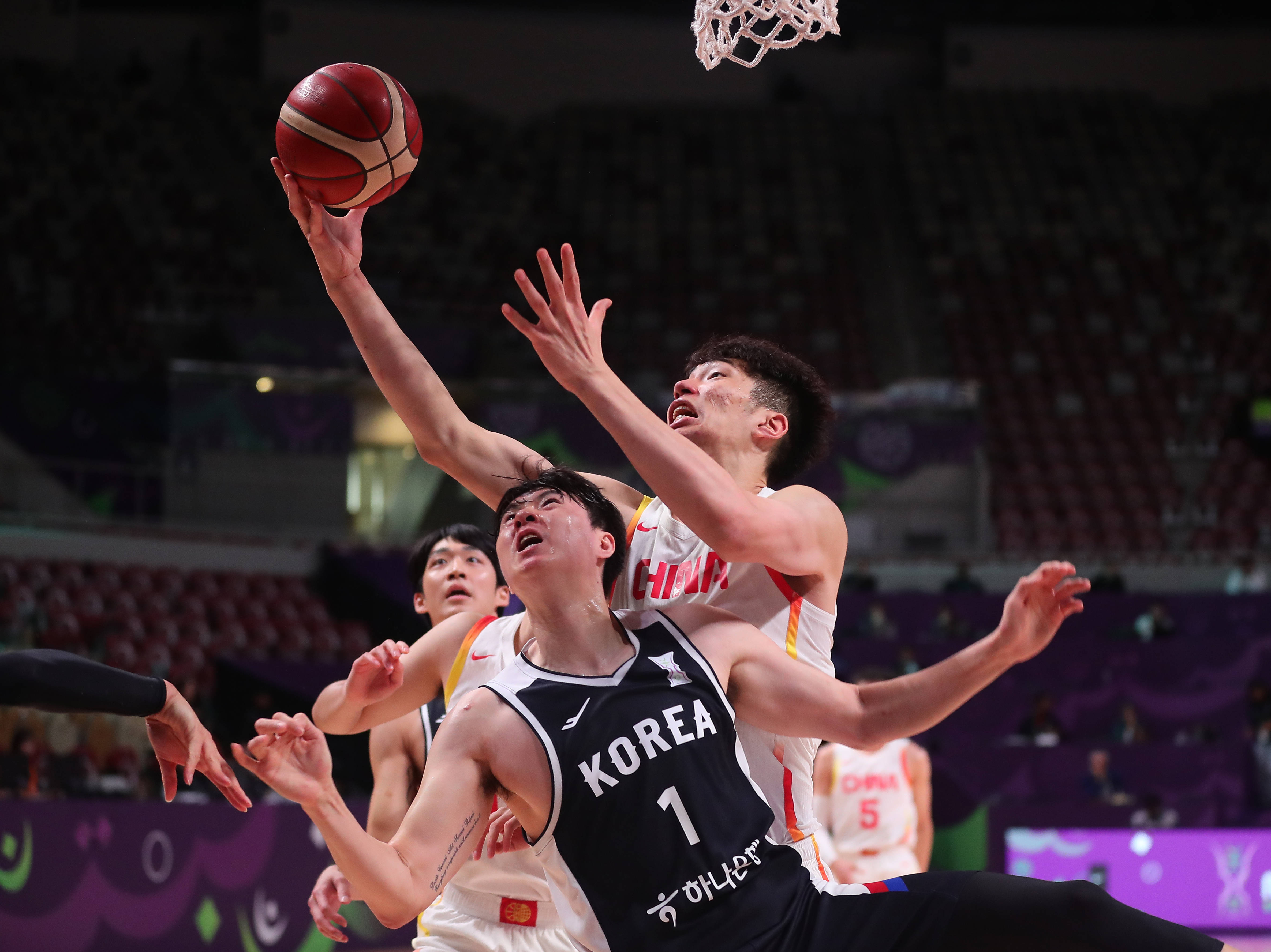 关于亚洲篮球聚焦珠海早晨篮球班开展的信息