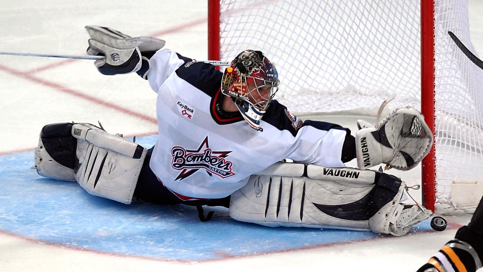 门迪神扑定乾坤，芬兰硬仗险胜喀麦隆背后的战术与意志