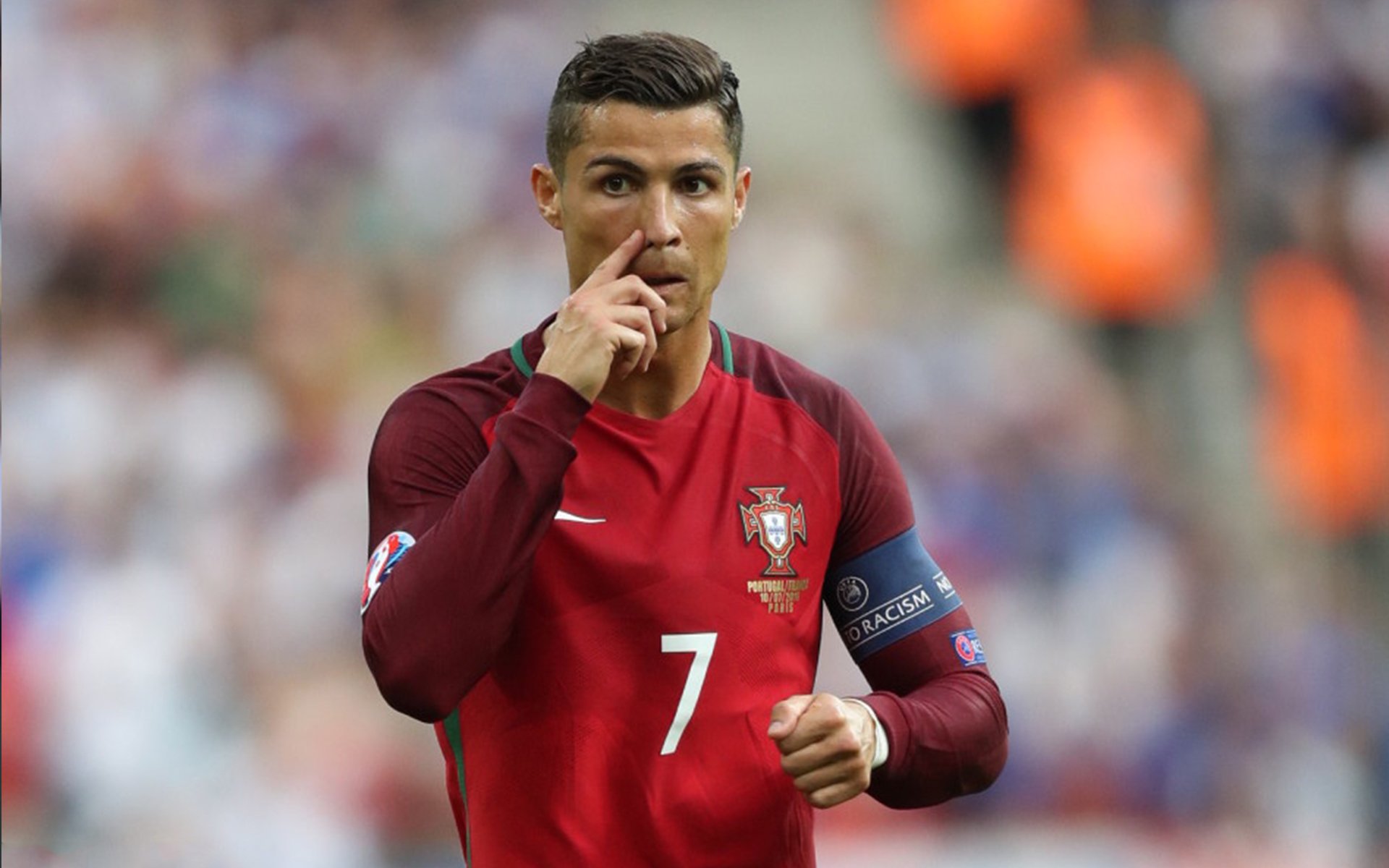 暗夜霓虹下的铁壁，黄喜灿，F1街道赛上的防守艺术大师