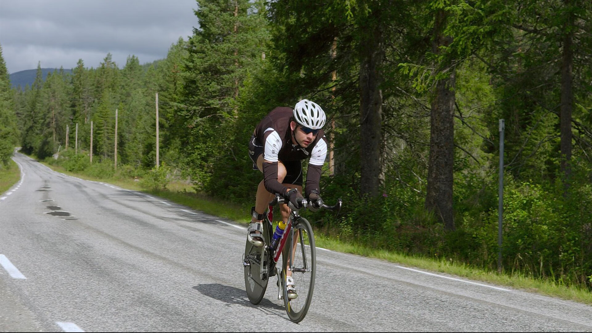绝杀时刻，诺里斯领衔雷诺逆袭，哈斯饮恨赛道